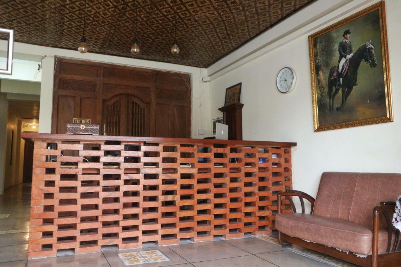 Hinggil Homestay Syariah Malioboro Yogya Mitra Reddoorz Yogyakarta Exteriör bild